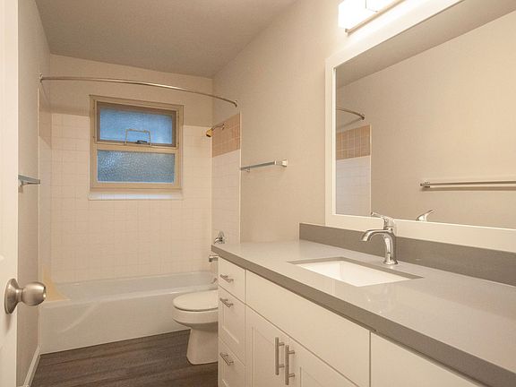 4th image of 1426 NW 60th St APT 2