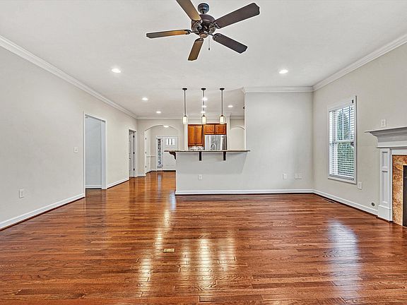 3rd image of 7125 Linn Cove Ct