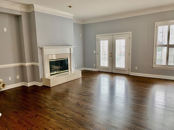 4th image of 1287 Creekside Pl SE