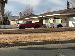 21186 Sitting Bull Rd, Apple Valley, CA 92308