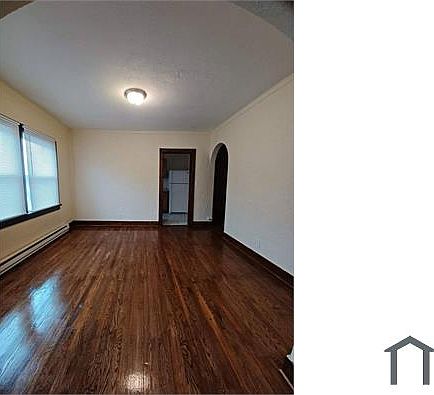 4th image of 2422 Benderwirt Ave #3