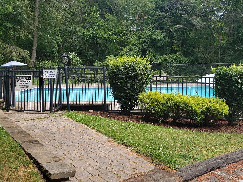 1st image of 175 Mill Pond Rd Unit 316
