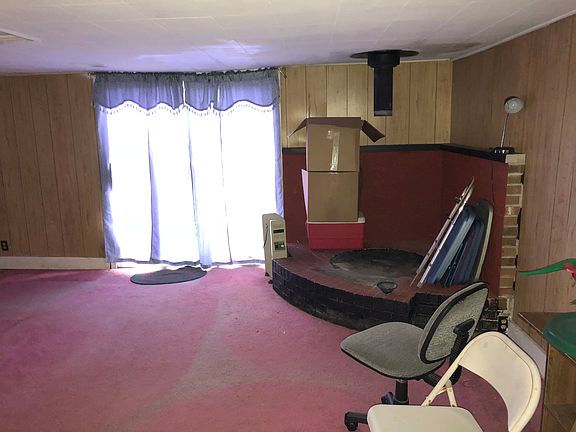 4th image of 2206 Herrick Dr
