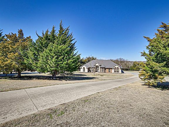 2nd image of 2811 Jaes Ct