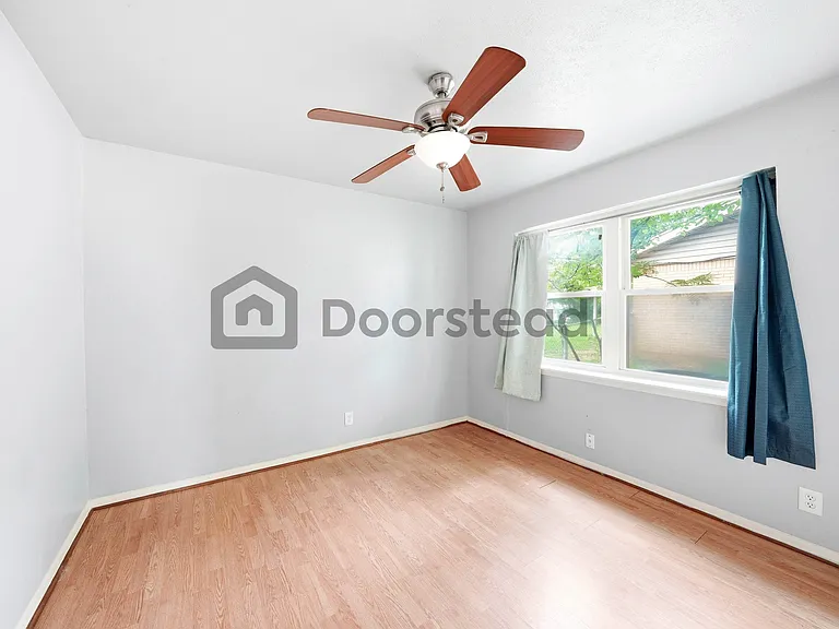 204 Jefflyn Ct — Photo 13