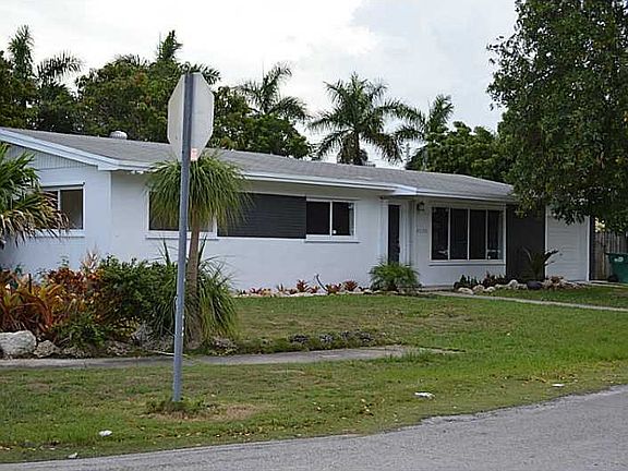 3rd image of 9200 SW 167th Ter