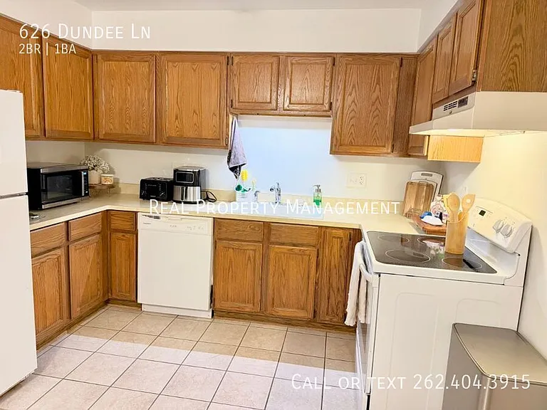 626 Dundee Ln — Photo 3