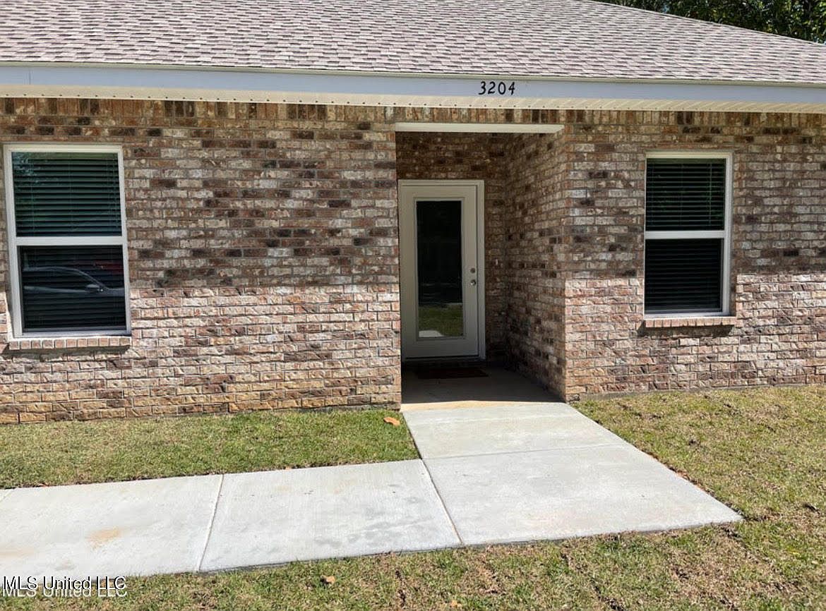 3204 Seahorse Rd, Gautier, MS 39553 Zillow