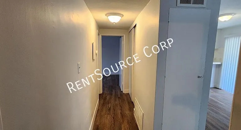 850 N Redding Way #C — Photo 11