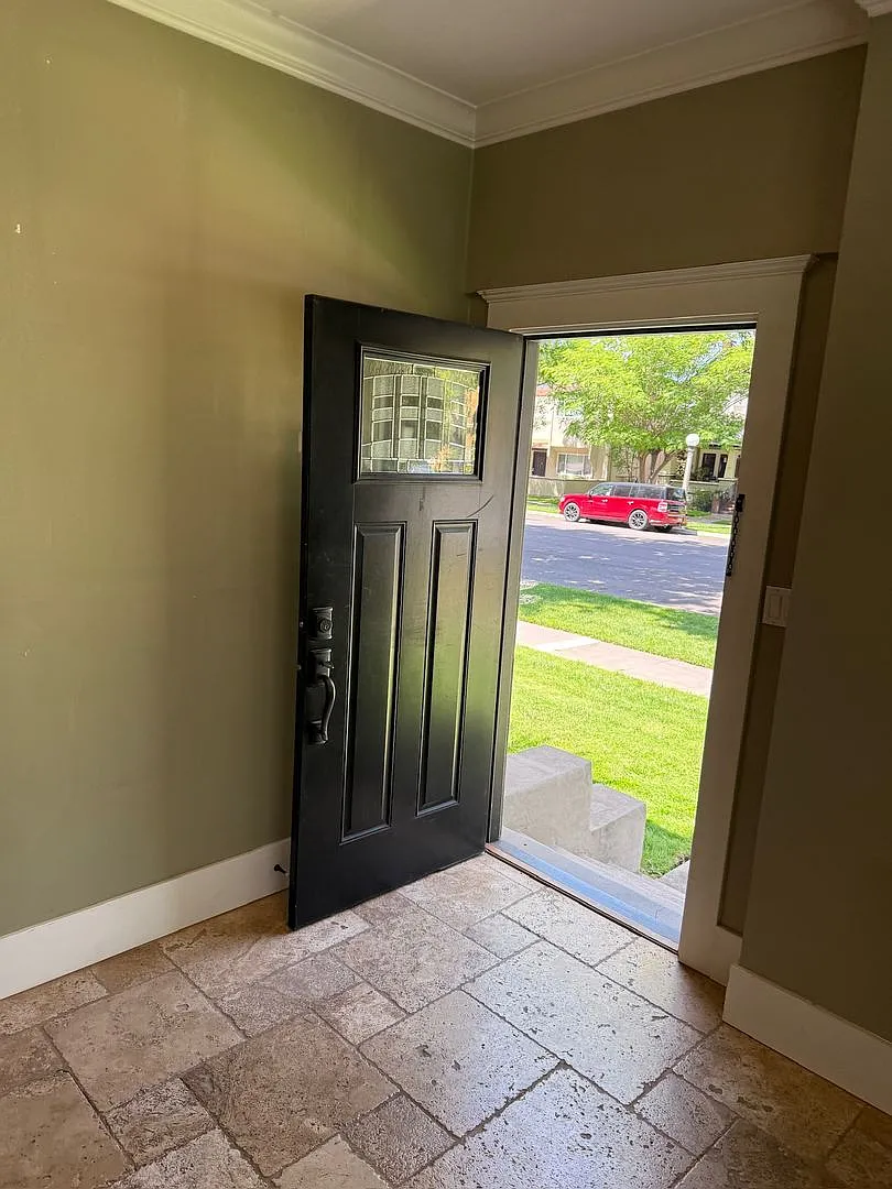 414 W Oak St Lodi, CA 95240 — Photo 2