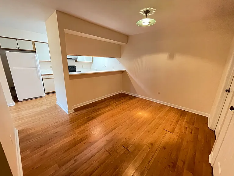 254 Brookberry Cir — Photo 8