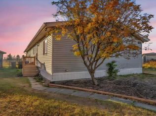 172 NW Meadowlark Ln, Carstairs, AB T0M0N0