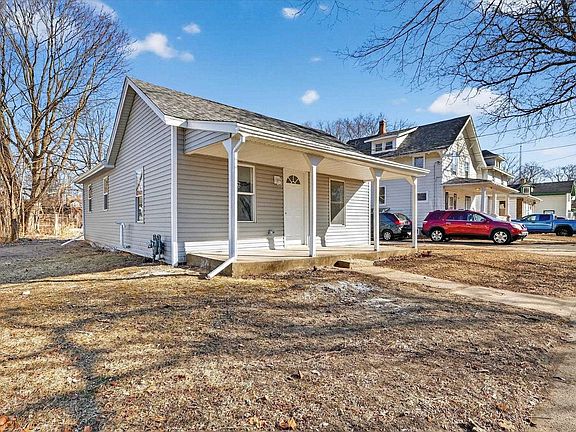 3rd image of 551 Vernon Avenue