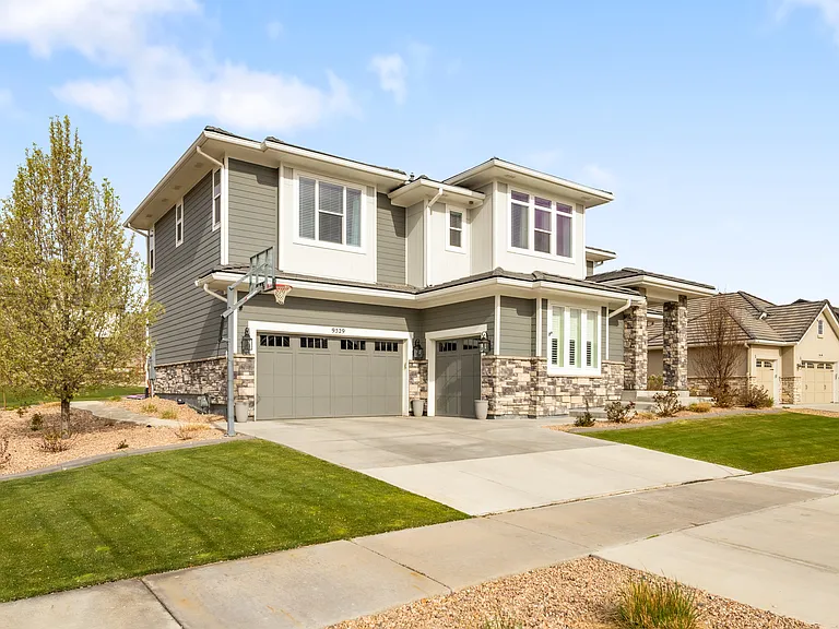 9529 Orchard Way — Photo 2