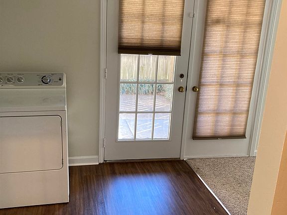 3rd image of 1206 Bristol Dr APT 102