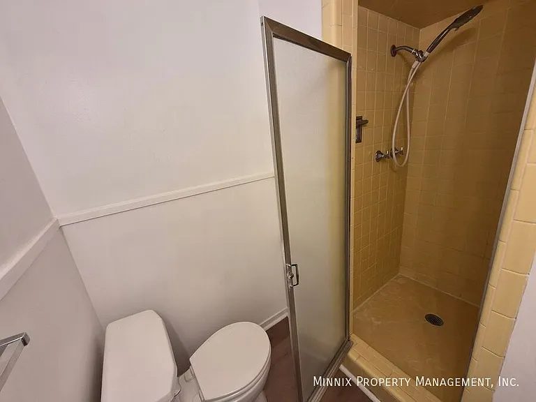 4226 SW 2nd Ave #6 — Photo 15