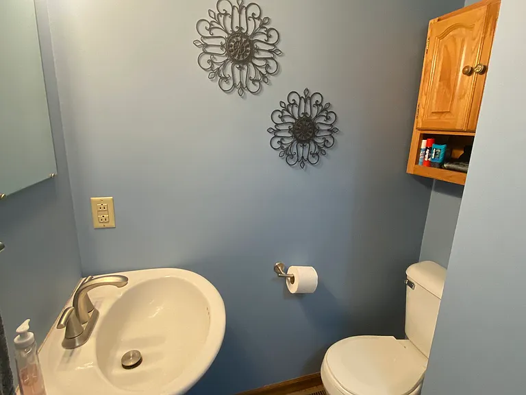 689 Apple Blossom Ln — Photo 7