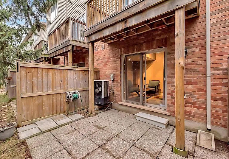 4304 Ingram Cmn — Photo 27