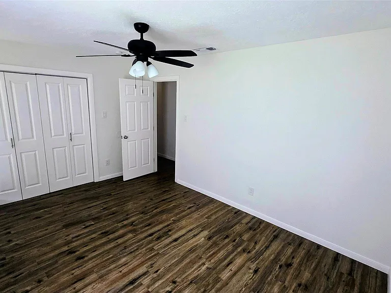 7518 Smiling Wood Ln — Photo 8