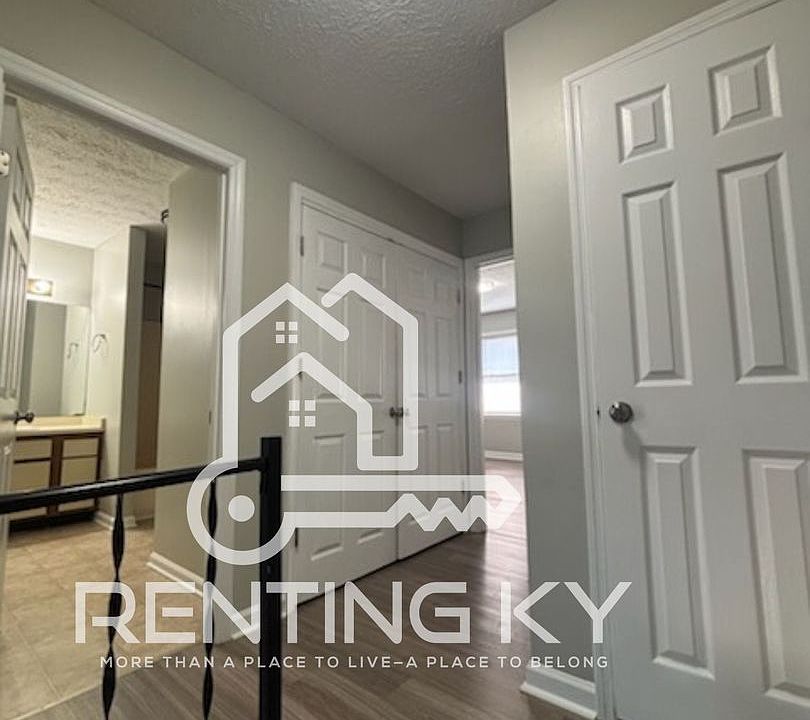 1st image of 104 Strawberry Ln