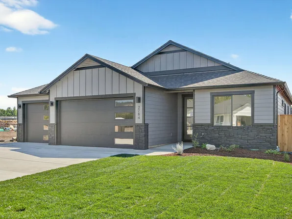 2784 Roberts Rd, Medford, OR 97504