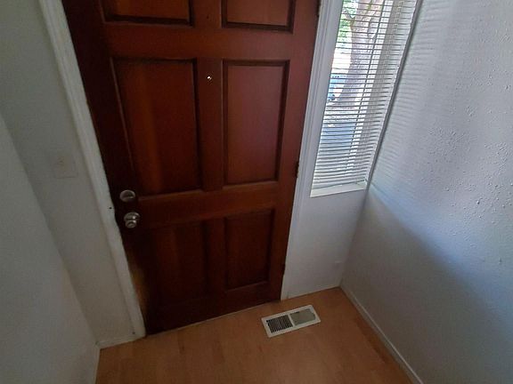 4th image of 475 18th St SE