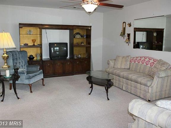 4th image of 85 Lantern Ln