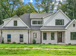 6386 Whitaker Trce, Oak Ridge, NC 27310