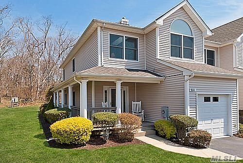 1st image of 904 Willow Pond Dr