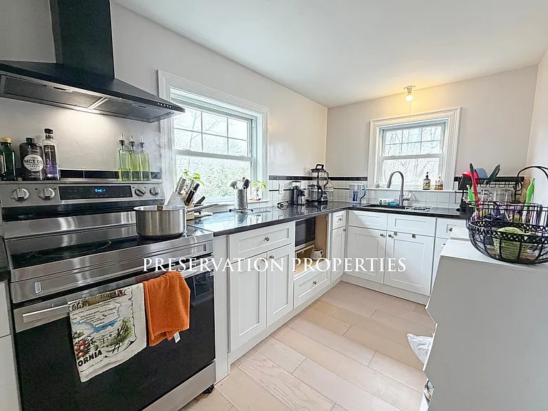 77 Dale St #2 — Photo 3