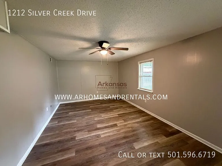 1212 Silver Creek Dr — Photo 14