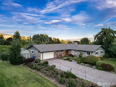 3275 Burch Mountain Road, Wenatchee, WA, 98801