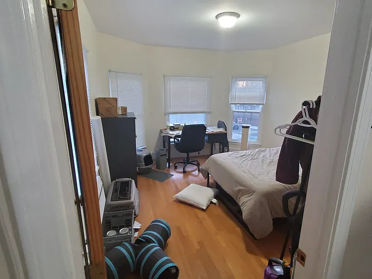185 Beacon St #2 — Photo 5