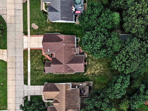 2nd image of 1420 Prospect Lakes Dr