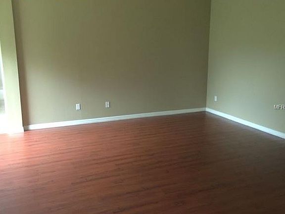 2nd image of 17943 Saxony Ln
