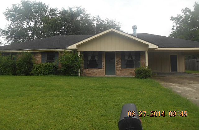 1st image of 905 Dartez Dr