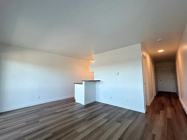 Village Vista Apartments — Photo 66
