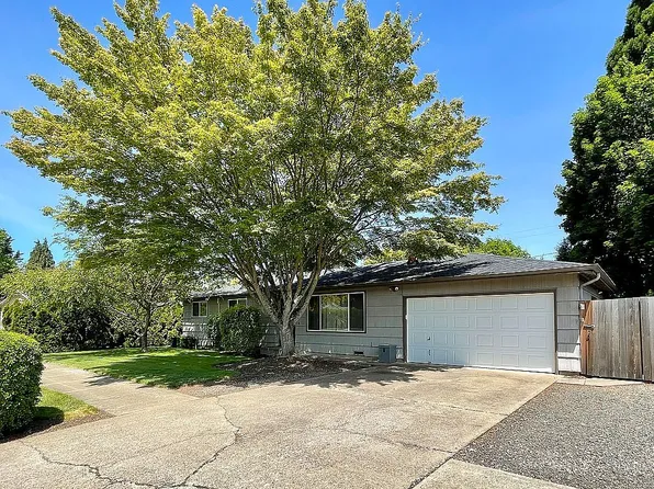 2769 Jeppesen Acres Rd, Eugene, OR 97401