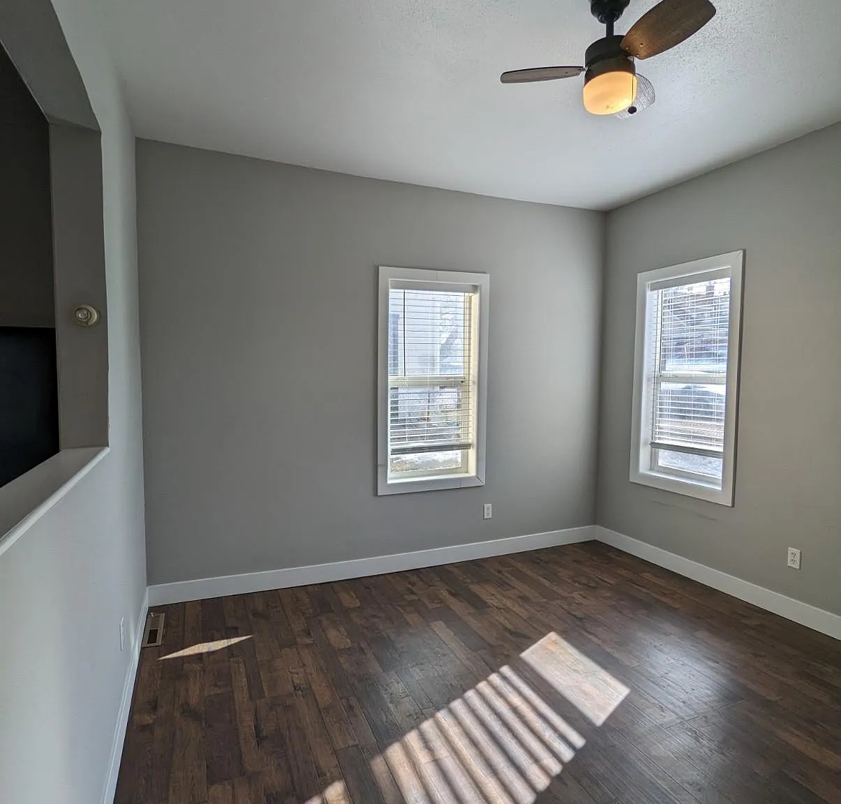 2 bed, 950 sqft, $1,150 — Photo 3