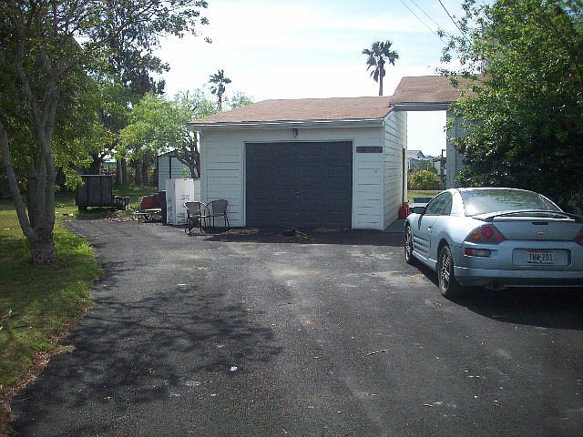 2nd image of 117 Redhead Rd