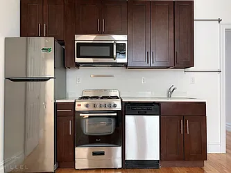 Rented by Hillel Realty Group