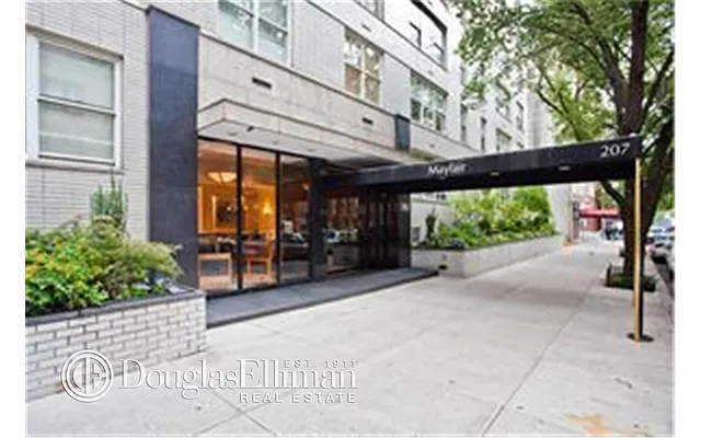 Sold by Douglas Elliman | media 15