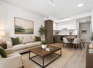 10626 City Pkwy #1612, Surrey, BC V3T 4C3