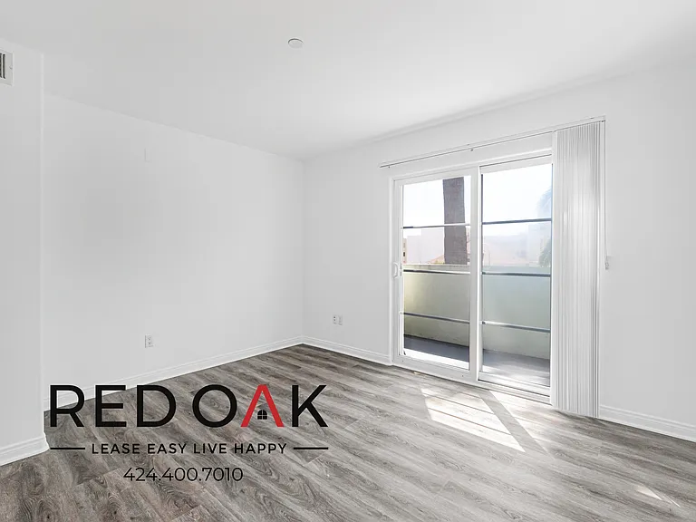 326 S Westlake Ave #201 — Photo 12