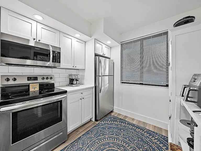 101 S Seas Dr #105 — Photo 14