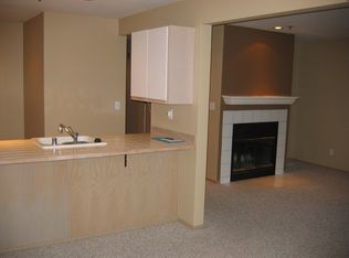 10304 NE 189th St APT 5, Bothell, WA 98011