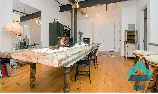 Rented by EXR | media 27