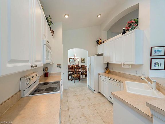 5th image of 7119 Wild Forest Ct APT 202
