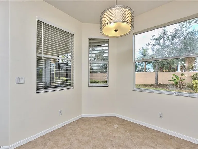 15754 Cutters Ct — Photo 12