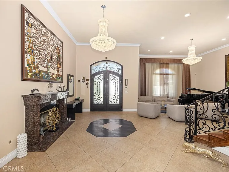 10610 Oak Tree Way — Photo 6